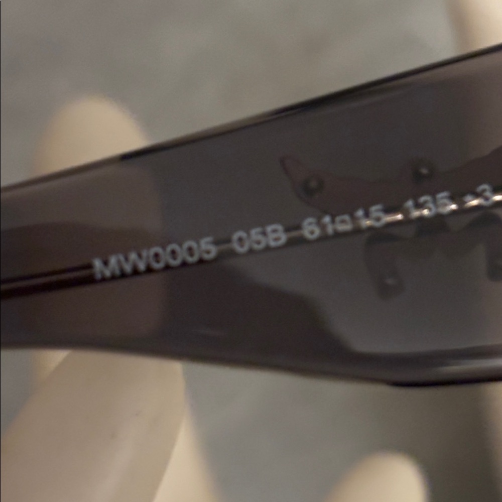 MCM MW0005 Black Oversized Butterfly Sunglasses - Made in Italy + Case NWOT - Picture 4 of 6